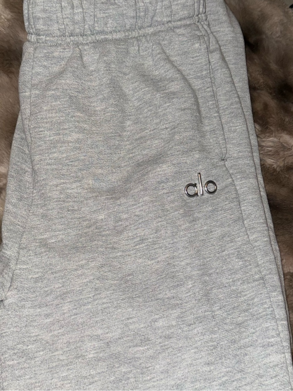 ALO Yoga Heather cuffed Gray Sweatpants - Cozy Active Bottoms